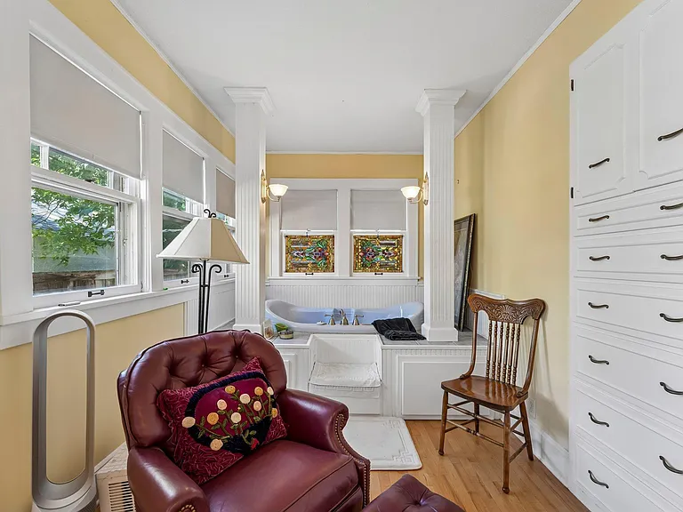 1771 James Ave S #1 — Photo 18