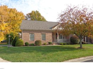 120 Waters Edge Dr, Elyria, OH 44035