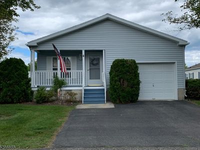 4 Lantern Ln, Belvidere, NJ, 07823