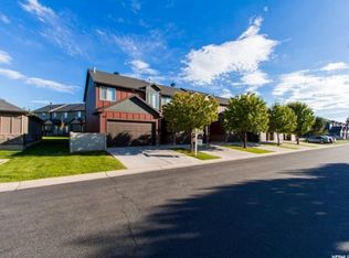 3402 S Kenna Ln UNIT 5, West Haven, UT 84401
