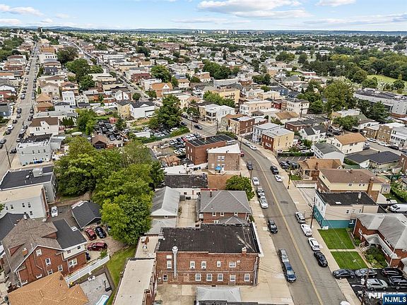 3rd image of 65 Harrison Avenue