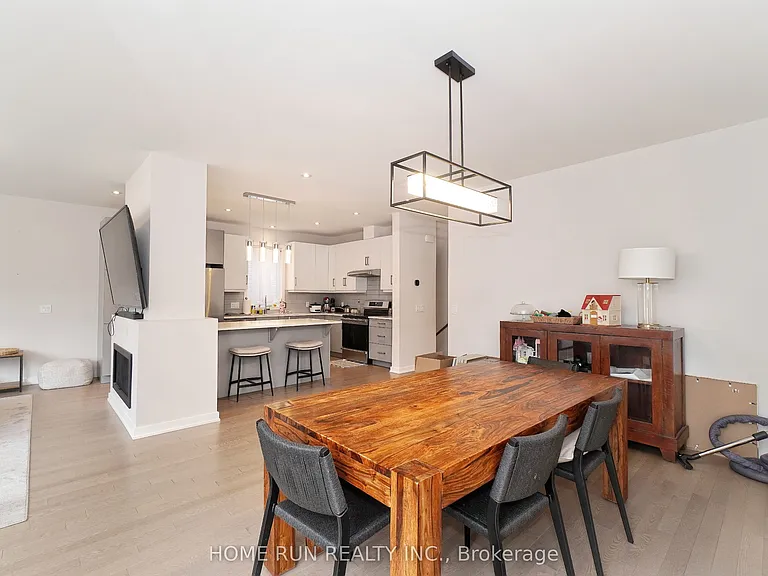 250 Soprano Ave — Photo 18