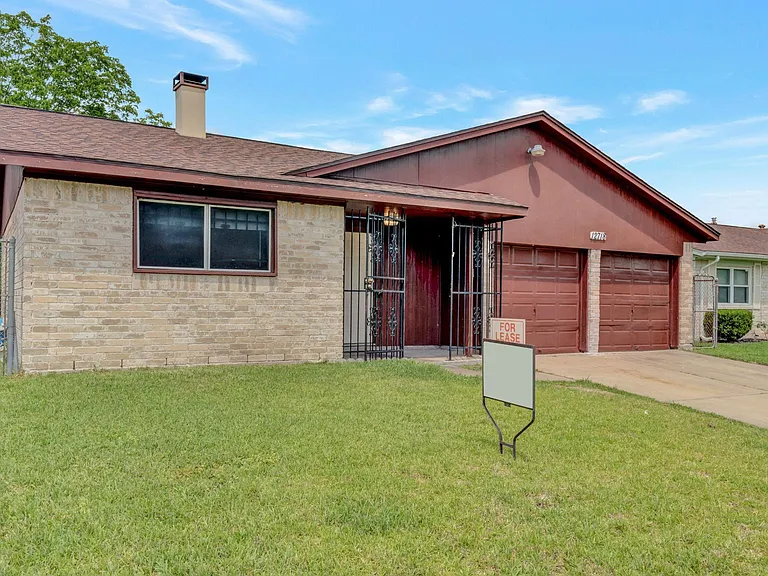 12718 Panay Dr — Photo 3