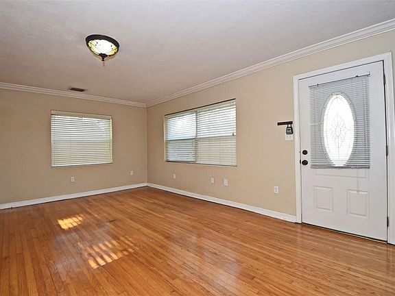 2nd image of 809 S Mills Ave