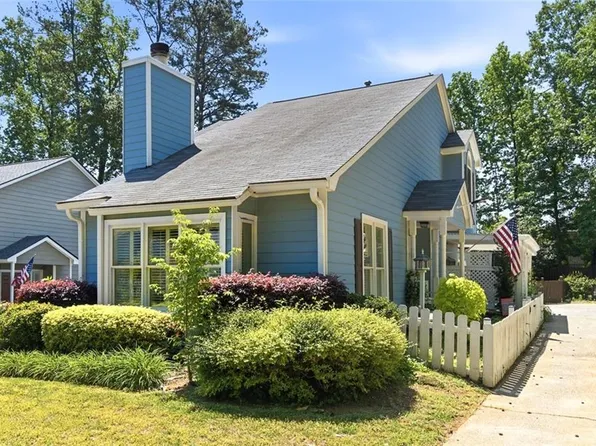 1051 Club Pl NE, Atlanta, GA 30319