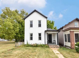 1118 NE Adams St, Peoria, IL 61603