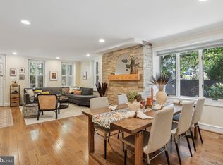 102 W Gravers Ln, Philadelphia, PA 19118