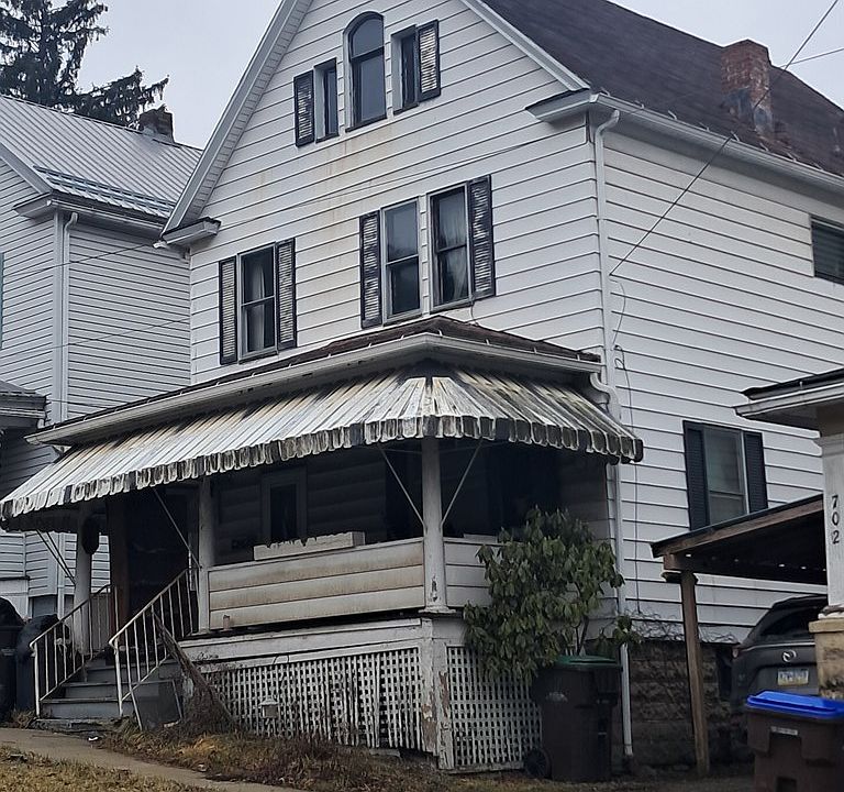 2nd image of 706 12th St
