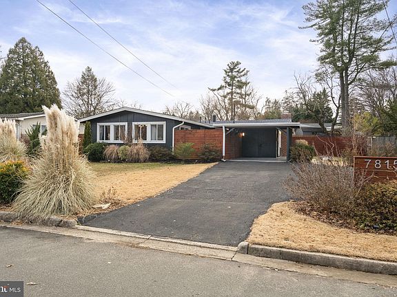 2nd image of 7815 Holmes Run Dr