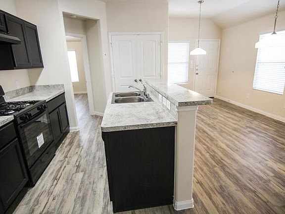 3rd image of 5447 Plantation Forest Dr