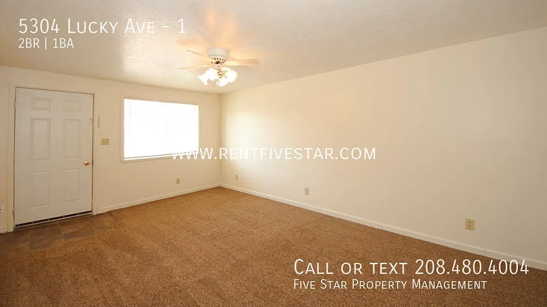 Charming Upstairs Apartment in Chubbuck! This 2 Bed 1 Bath upstairs apartment features off-street... — Photo 3