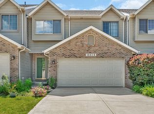 16636 Winding Creek Rd, Plainfield, IL 60586