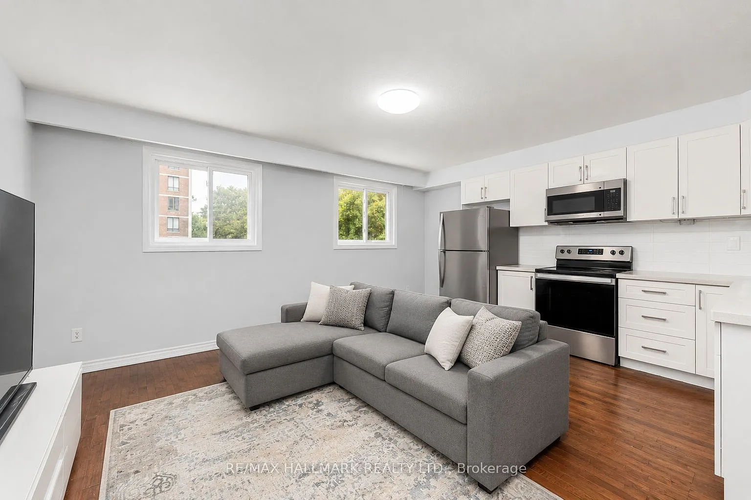 2 bed, $2,095 — Photo 1
