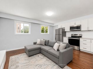 82 Halsey Ave #3, Toronto, ON M4B 1A9