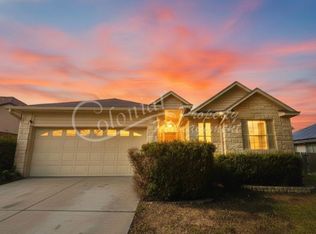 113 Little Lake Rd, Hutto, TX 78634