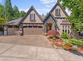 9641 SE Nicholas Dr, Happy Valley, OR 97086