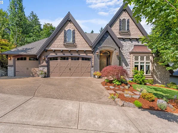 9641 SE Nicholas Dr, Happy Valley, OR 97086