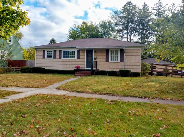 1426 18th St, Port Huron, MI 48060