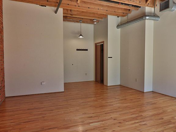 4th image of 1800 Lawrence St APT 205