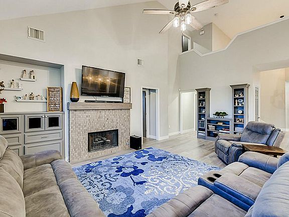 5th image of 15538 Pine Valley Trl