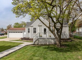 100 N Caryl Ave, Northlake, IL 60164