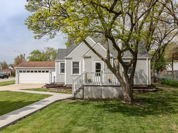 100 N Caryl Ave, Northlake, IL 60164