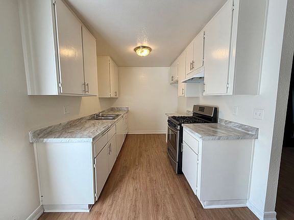 3rd image of 6401 Lincoln Ave #10