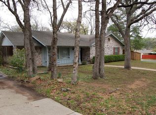 7345 Madeira Dr, Fort Worth, TX 76112