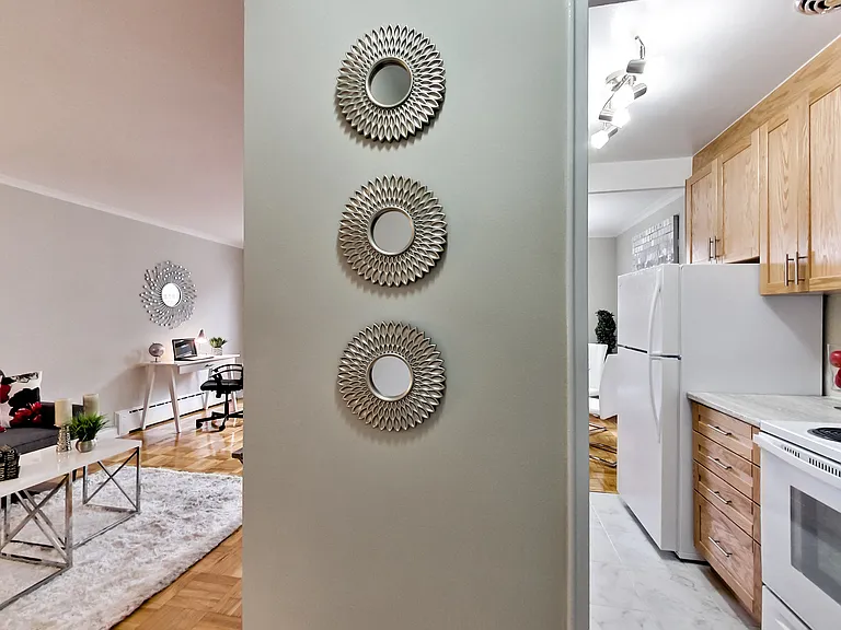 460 Eglinton Ave E #503 — Photo 53