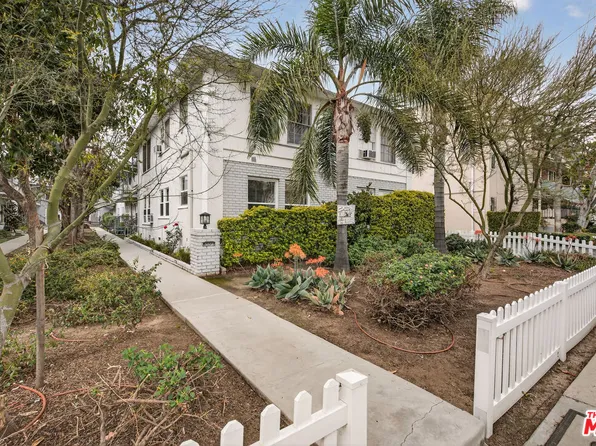 5223 Corteen Pl, Valley Village, CA 91607