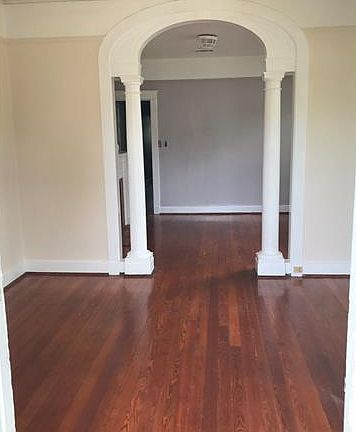 4th image of 2222 Monterey St
