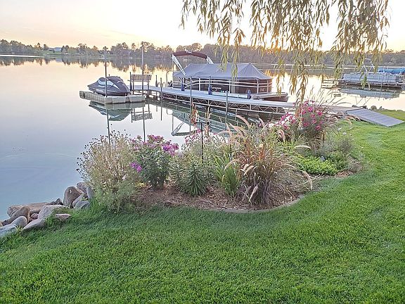 Garden at Lake Shore