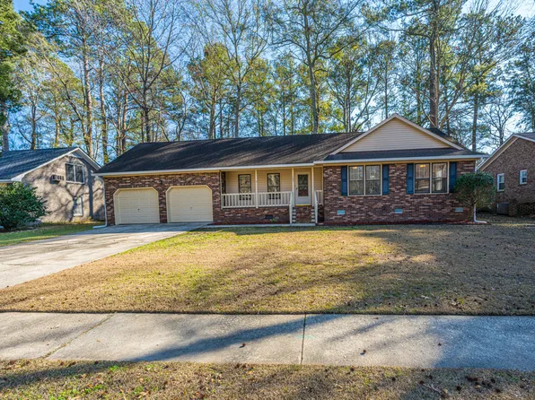 105 Sumners Aly, Summerville, SC 29485