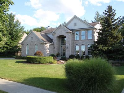 57 Fox Point Ct NE, Ada, MI, 49301