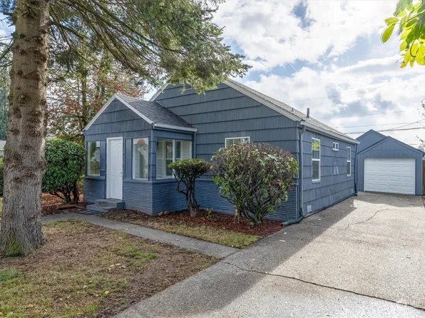 3039 Hemlock Street, Longview, WA 98632