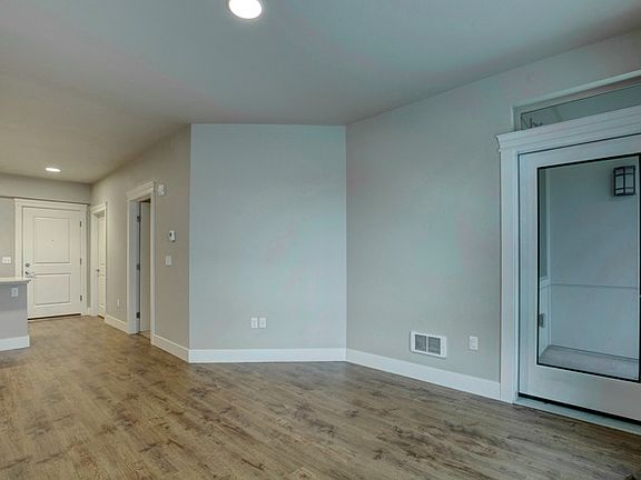 5th image of 6979 Birdseye Ave NE #6949-313