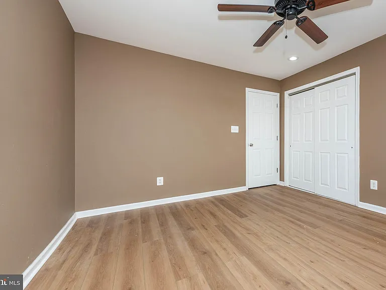 4021 Barrington Rd — Photo 21