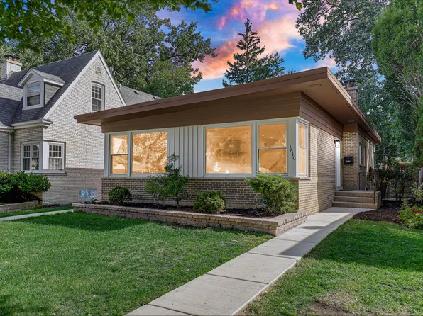 1810 South Blvd, Evanston, IL 60202