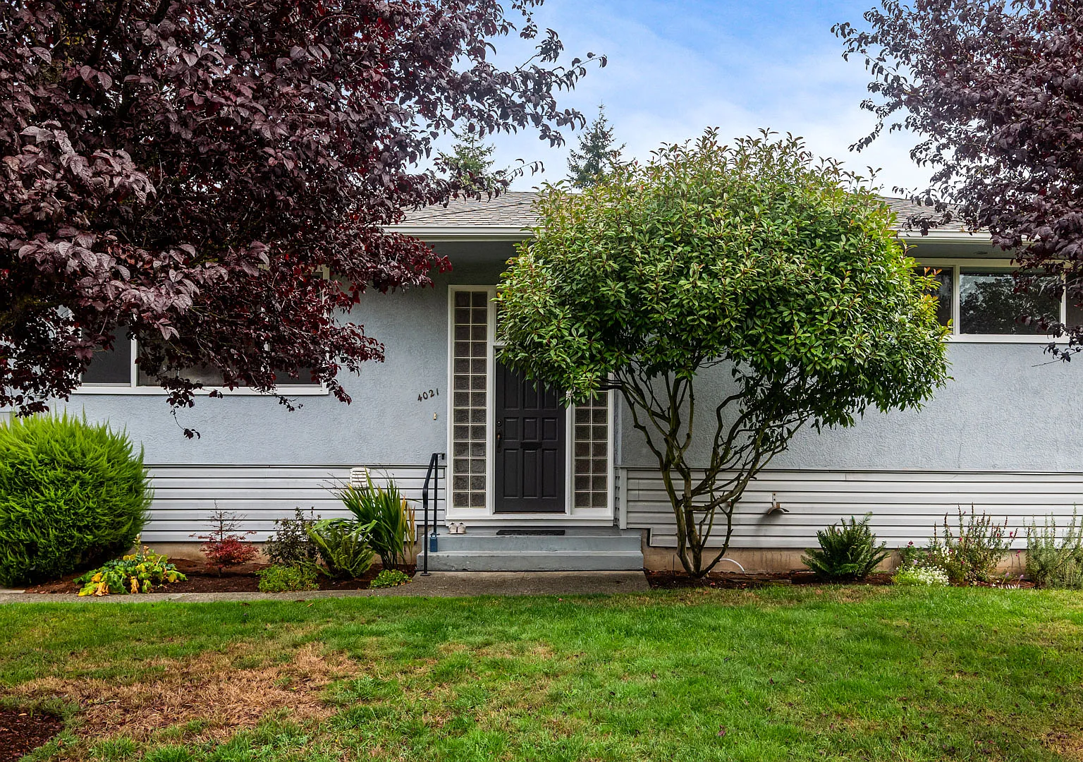 3 bed, 1200 sqft, $3,200 — Photo 1
