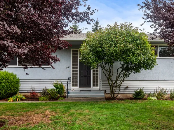 4021 Century Rd, Saanich, BC V8X 2E5