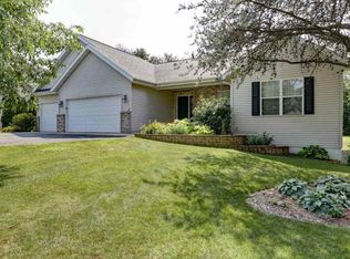 2175 Seville Rd, Kronenwetter, WI 54455