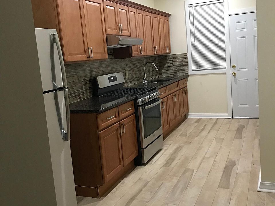 1st image of 9123 108th St Floor 1