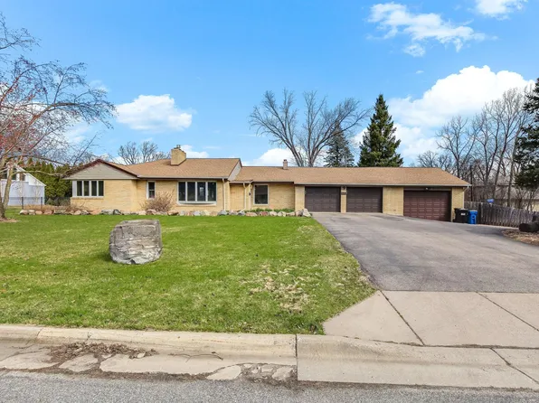 501 Drillane Rd, Hopkins, MN 55305