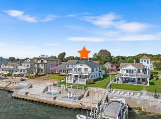 11 Loop Rd, Clinton, CT 06413