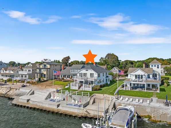 11 Loop Road, Clinton, CT 06413