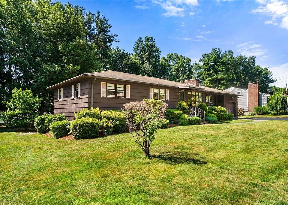 1st image of 9 Pratt Ln