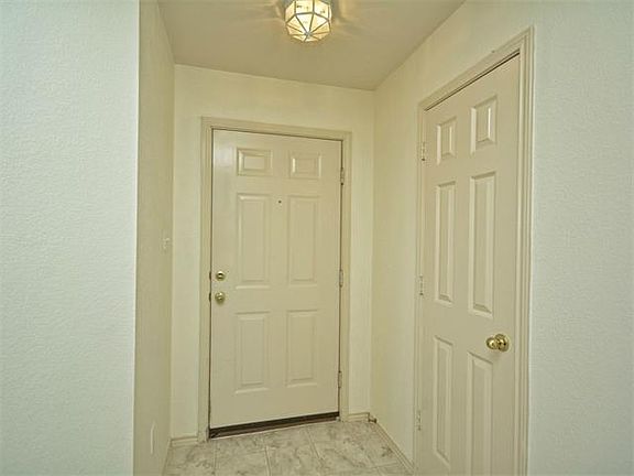 5th image of 2736 Amberglow Ct