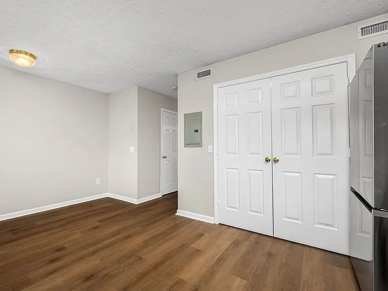 2312 Willowbrook Dr — Photo 15