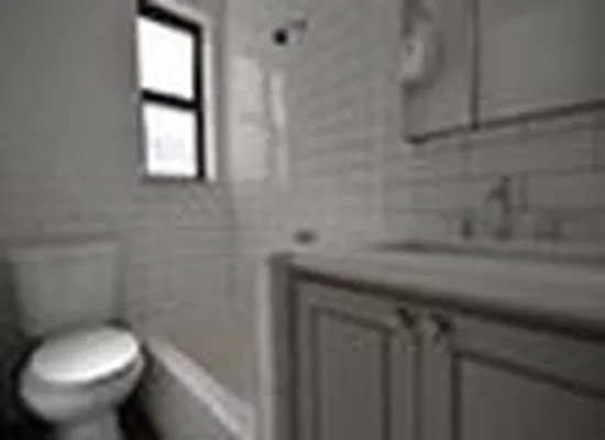 Rented by Bold New York | media 43