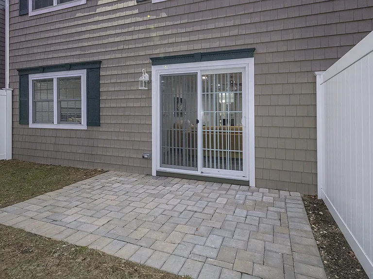 Fairfield Townhouses at Holbrook — Photo 45